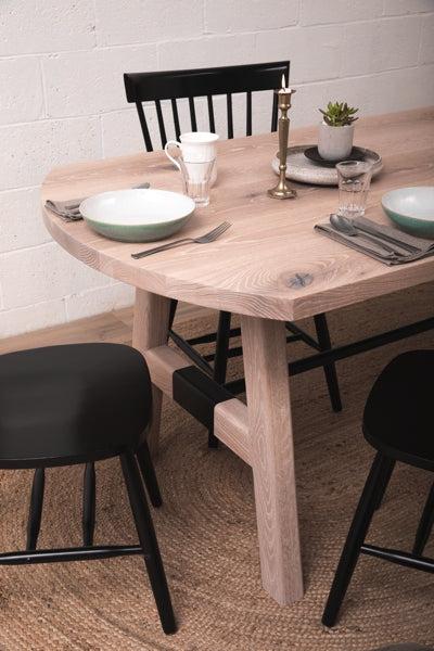 橡木实木餐桌 